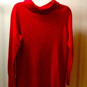 Talbots 100% cashmere Women’s sweater size small. New without tags.